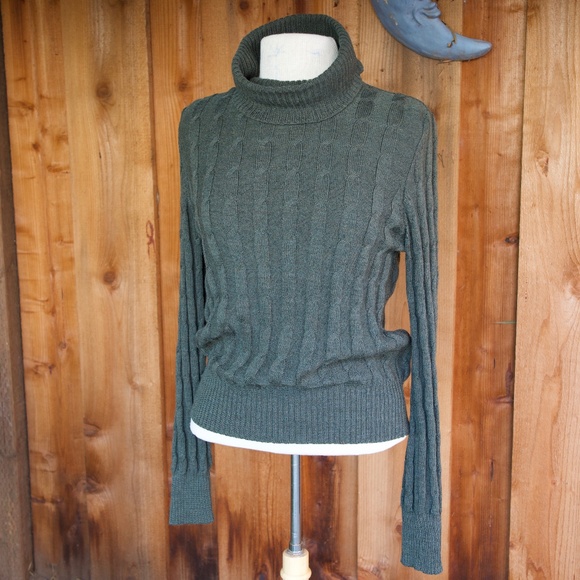Vintage Laura Ashley 100% Wool Green Knitted Turtleneck Sweater Woman's Size M - Picture 3 of 16